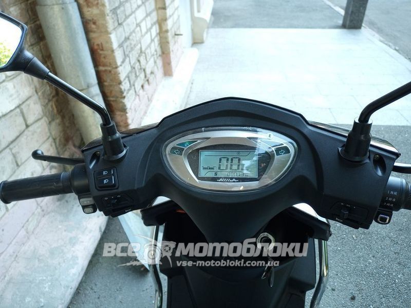 Электроскутер AIMA Big Bull ELS-038 фото