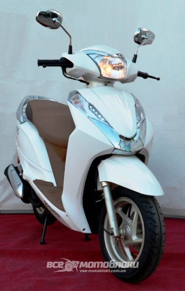 Скутер BASHAN LEAD 150 SKU-001 фото