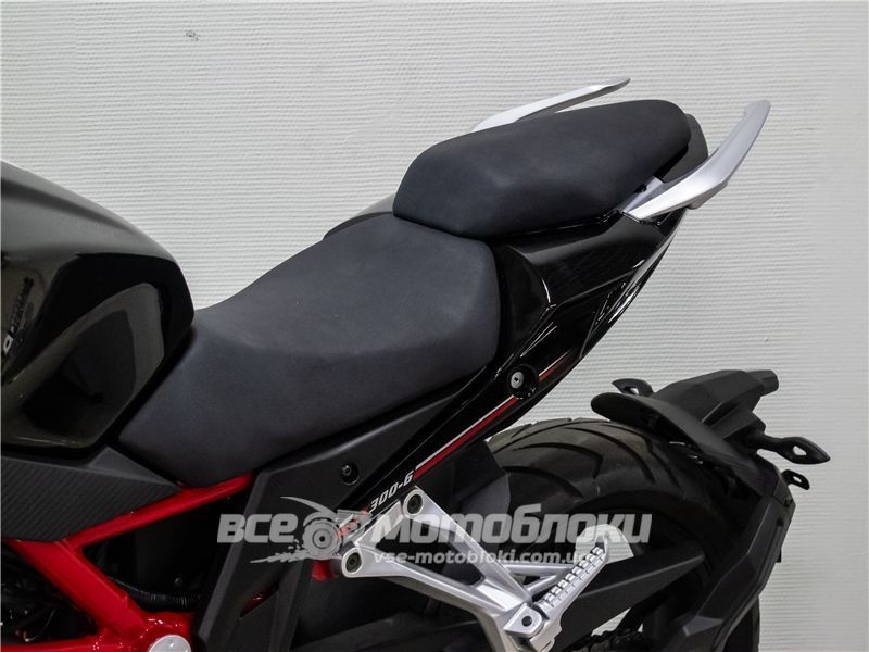 Мотоцикл VOGE 300R (LONCIN LX300-6 CR6) MOT-153 фото