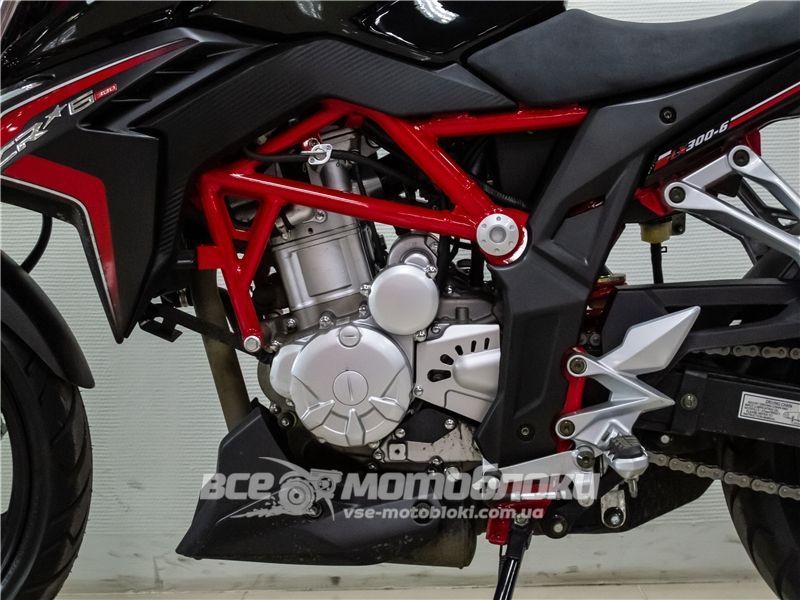 Мотоцикл VOGE 300R (LONCIN LX300-6 CR6) MOT-153 фото