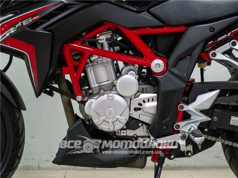 Мотоцикл VOGE 300R (LONCIN LX300-6 CR6) MOT-153 фото