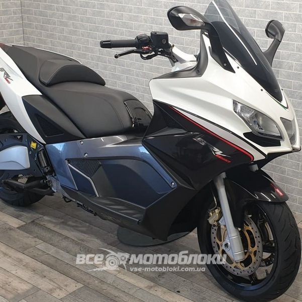 Скутер Aprilia SRV 850 SKU-087 фото
