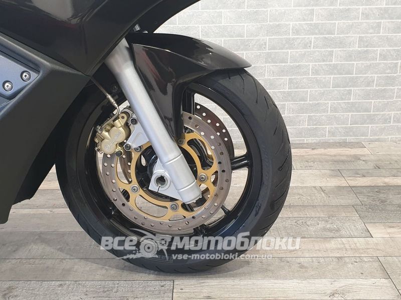 Скутер Aprilia SRV 850 SKU-087 фото