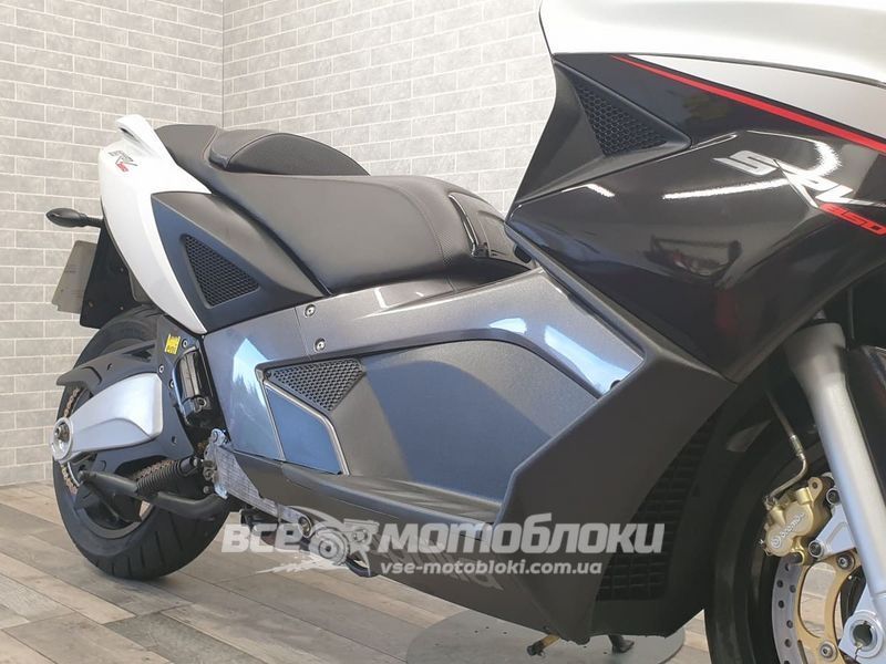 Скутер Aprilia SRV 850 SKU-087 фото