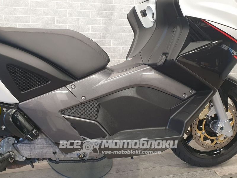 Скутер Aprilia SRV 850 SKU-087 фото