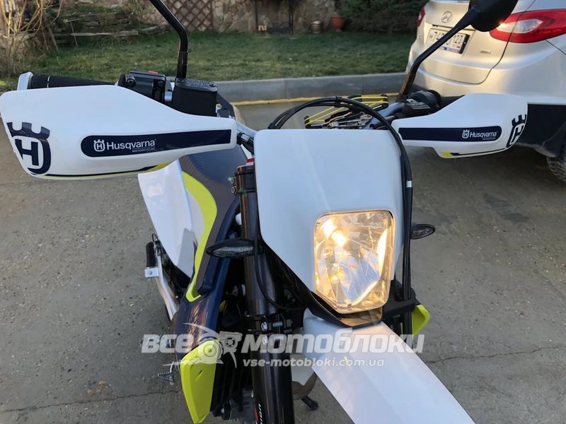 Мотоцикл HUSQVARNA 701 SUPERMOTO (2020 г.) MOT-258 фото