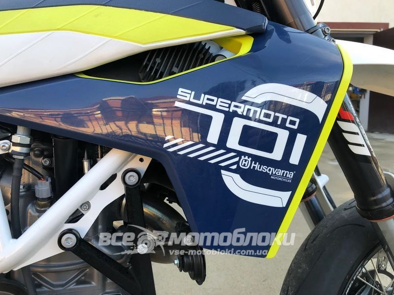 Мотоцикл HUSQVARNA 701 SUPERMOTO (2020 г.) MOT-258 фото