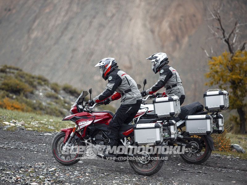 Мотоцикл BENELLI TRK 250X ABS ON-ROAD MOT-310 фото