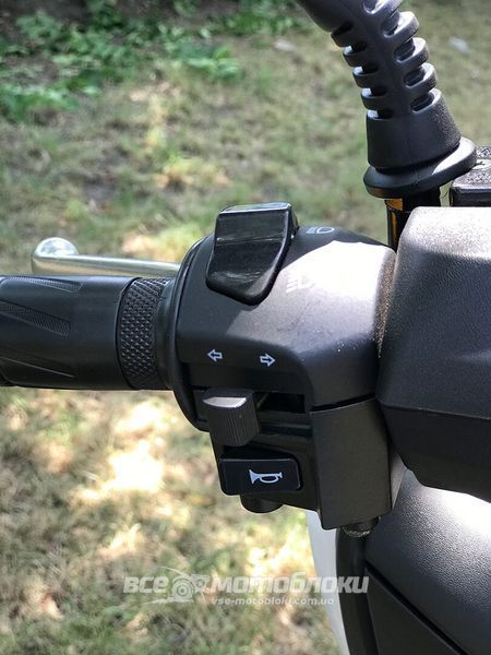Скутер MotoLeader ML300 MAXI SKU-061 фото
