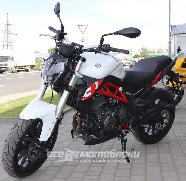 Мотоцикл BENELLI TNT 302S ABS MOT-162 фото