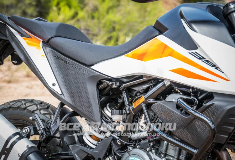 Мотоцикл KTM ADVENTURE 390 MOT-114 фото