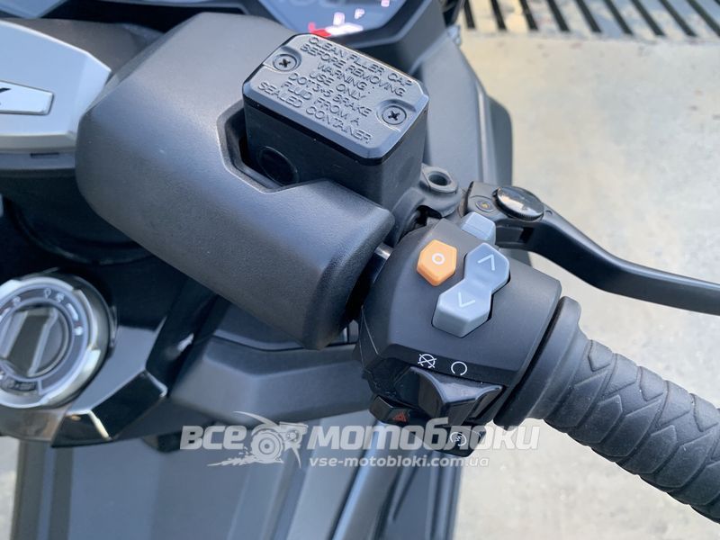 Скутер Kymco AK 550 SKU-063 фото