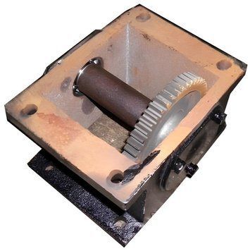 Редуктор проміжний з навісним механізмом (до трактора DW120/DW120B) 44027 фото