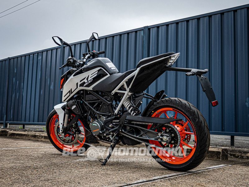 Мотоцикл KTM DUKE 200 MOT-115 фото