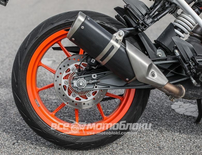 Мотоцикл KTM DUKE 390 MOT-117 фото