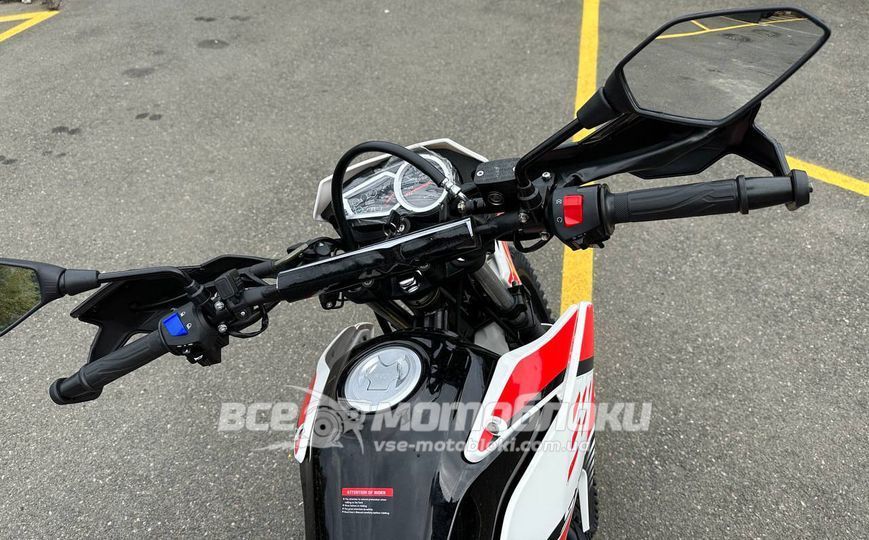 Мотоцикл LONCIN LX200GY-8 SX1 MOT-470 фото
