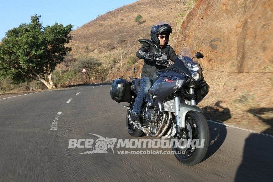 Мотоцикл BENELLI TNT600GT MOT-167 фото