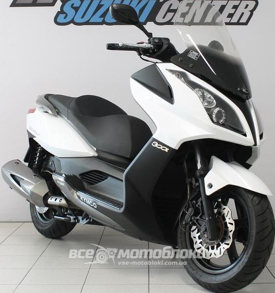 Скутер Kymco Downtown (Nikita) SKU-067 фото
