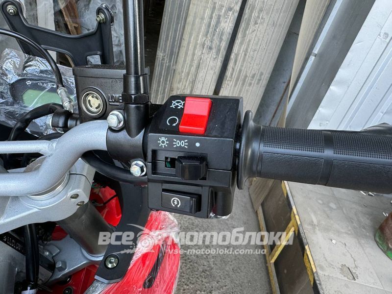 Мотоцикл LONCIN LX300GY-A DS2 PRO MOT-218 фото