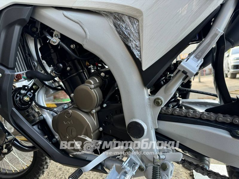 Мотоцикл LONCIN LX300GY-A DS2 PRO MOT-218 фото