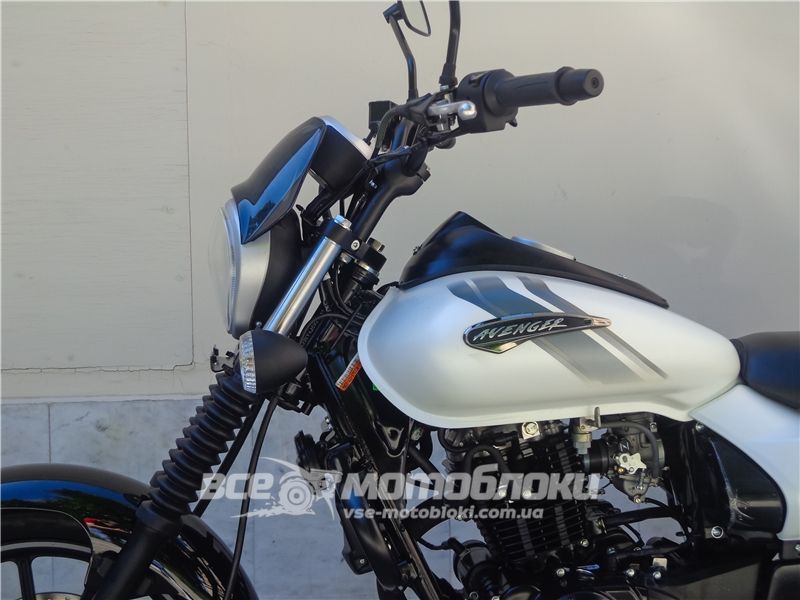 Мотоцикл BAJAJ AVENGER STREET 220 MOT-018 фото