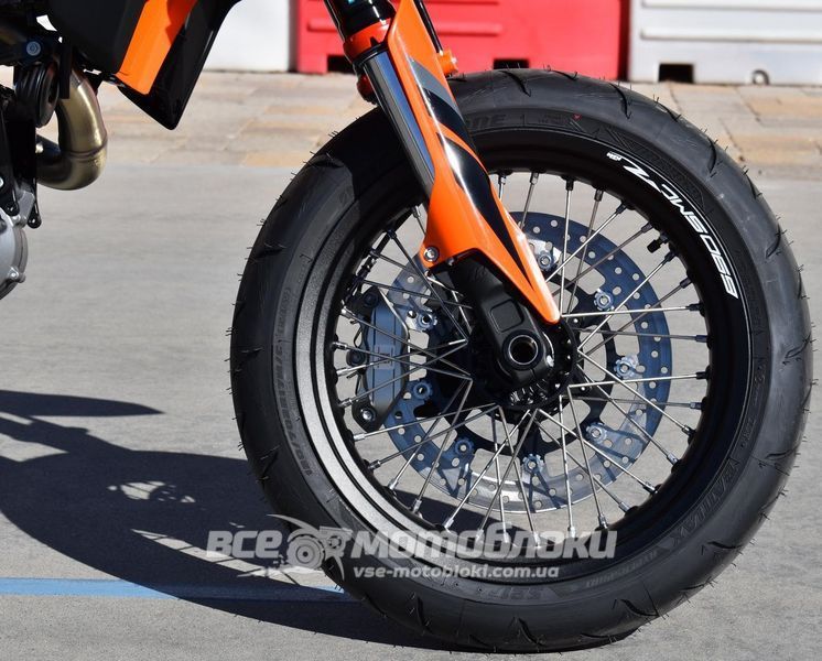 Мотоцикл KTM 690 SMC R MOT-121 фото