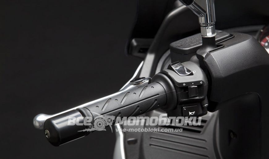 Скутер Kymco MyRoad 700 SKU-070 фото