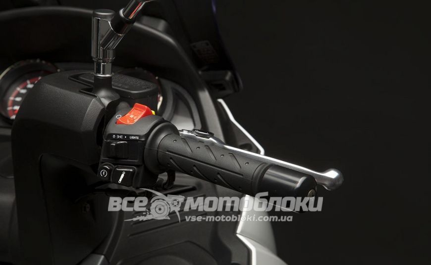 Скутер Kymco MyRoad 700 SKU-070 фото