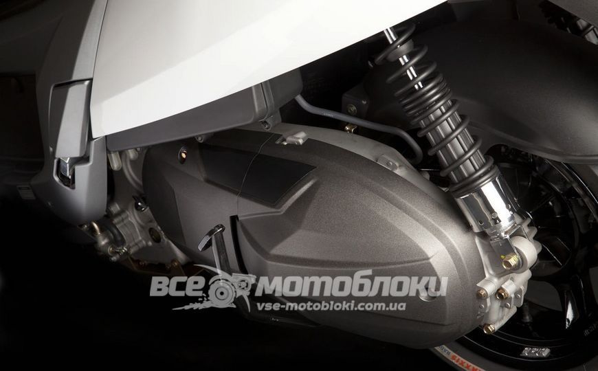 Скутер Kymco MyRoad 700 SKU-070 фото