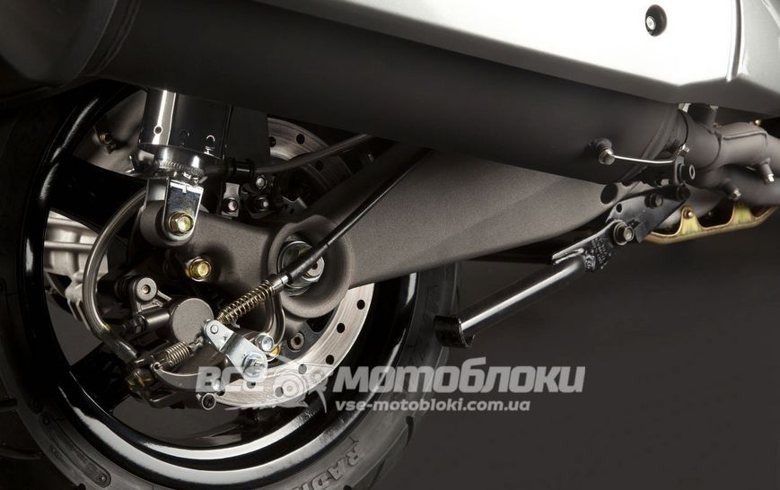 Скутер Kymco MyRoad 700 SKU-070 фото