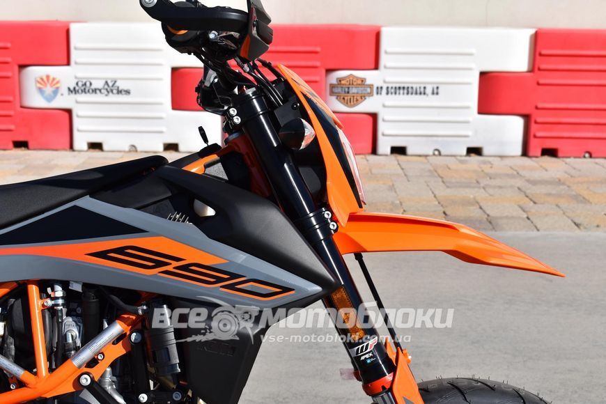 Мотоцикл KTM 690 SMC R MOT-121 фото
