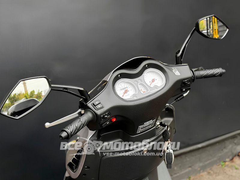 Скутер SPARK SP150S-17R SKU-021 фото