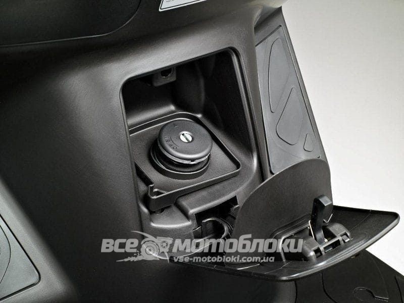 Скутер Kymco Grand Dink (G-Dink) SKU-071 фото