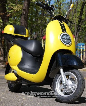 Електроскутер Maxxter Lux Plus ELS-014 фото
