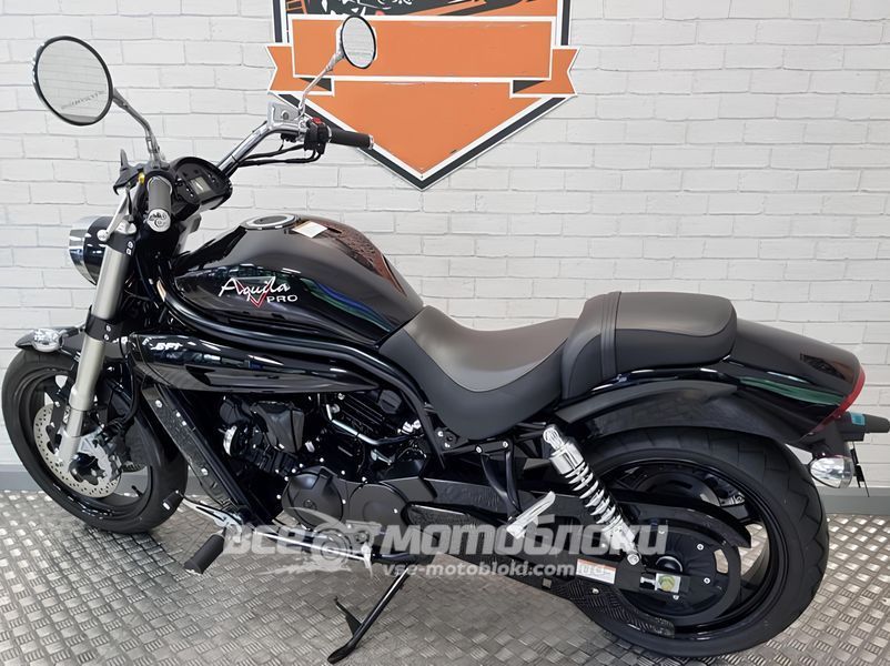 Мотоцикл HYOSUNG GV650 (GV650 AQUILA PRO) MOT-376 фото