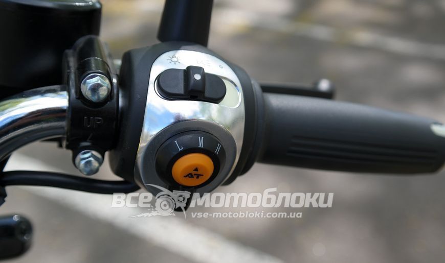Електроскутер Maxxter Lux Plus ELS-014 фото