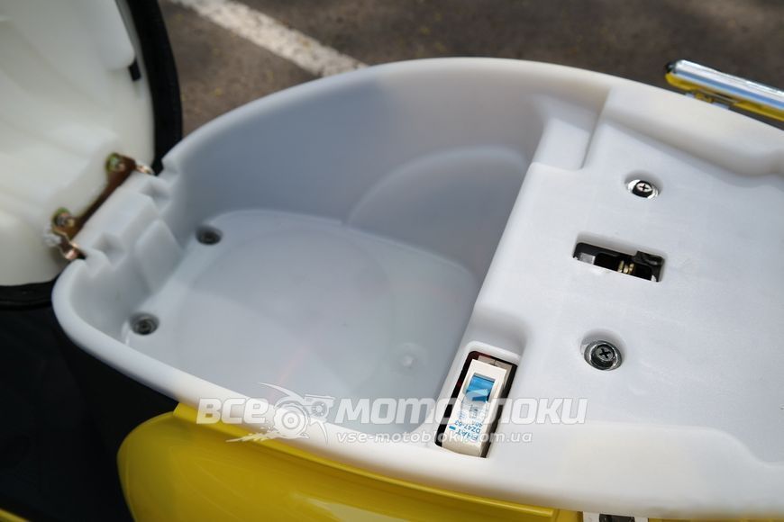 Електроскутер Maxxter Lux Plus ELS-014 фото