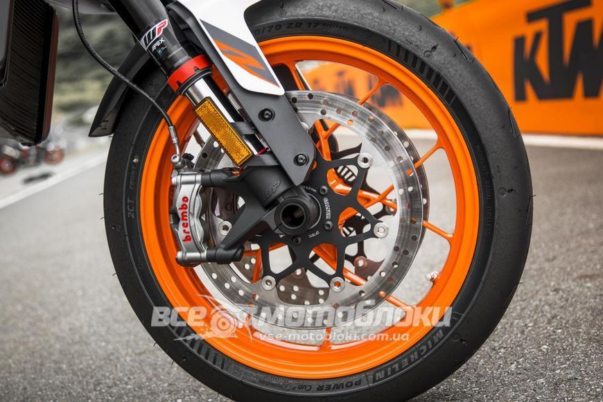 Мотоцикл KTM 890 DUKE R MOT-125 фото
