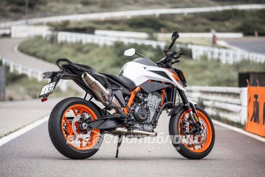 Мотоцикл KTM 890 DUKE R MOT-125 фото