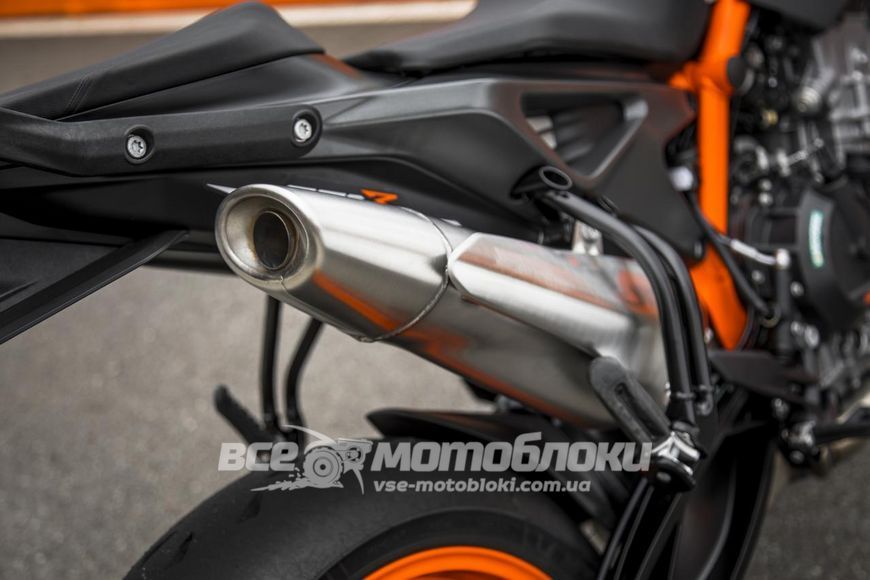 Мотоцикл KTM 890 DUKE R MOT-125 фото