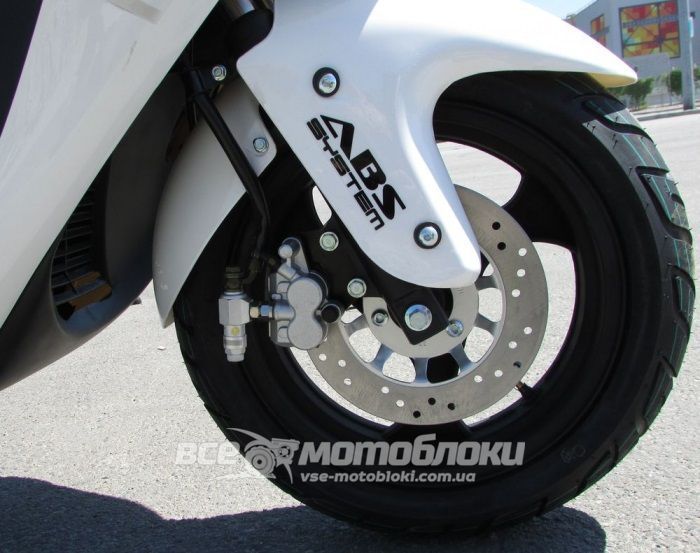 Скутер Spark SP150S-28 SKU-026 фото