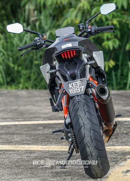 Мотоцикл KTM 1290 SUPER DUKE R MOT-128 фото