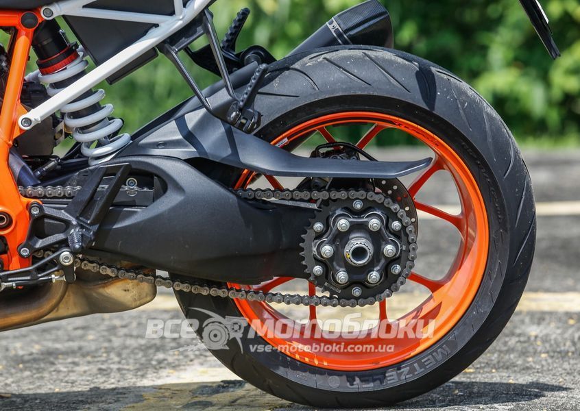 Мотоцикл KTM 1290 SUPER DUKE R MOT-128 фото