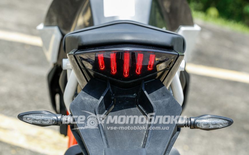 Мотоцикл KTM 1290 SUPER DUKE R MOT-128 фото