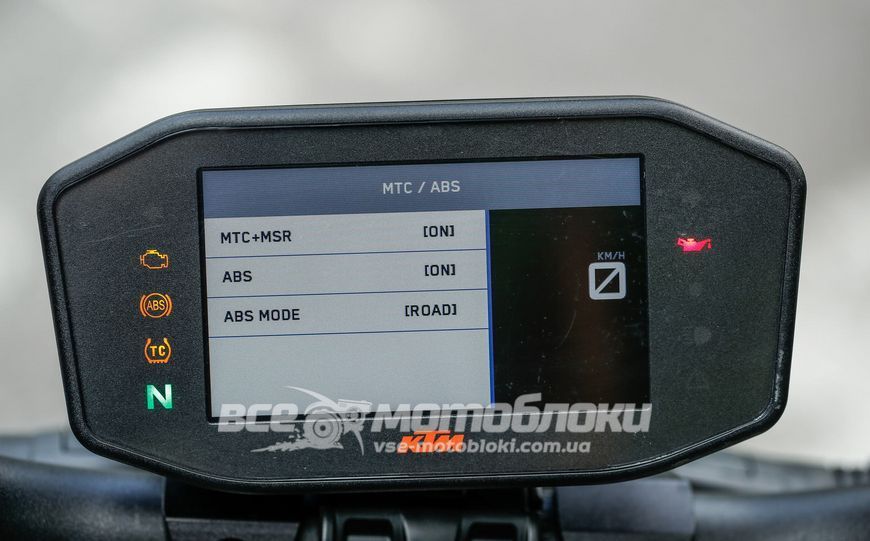Мотоцикл KTM 1290 SUPER DUKE R MOT-128 фото
