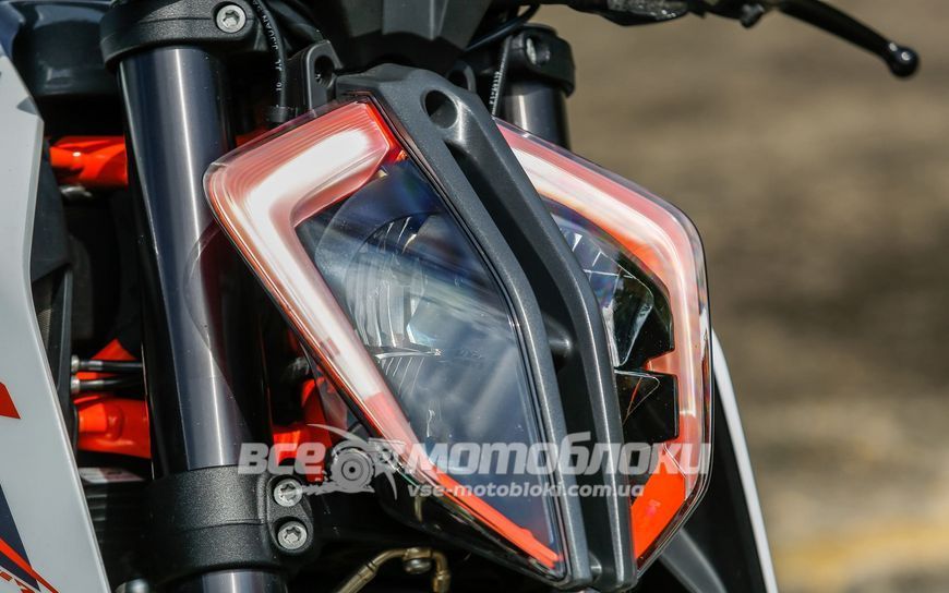 Мотоцикл KTM 1290 SUPER DUKE R MOT-128 фото