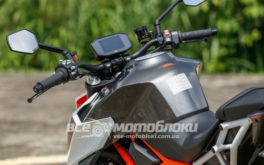 Мотоцикл KTM 1290 SUPER DUKE R MOT-128 фото