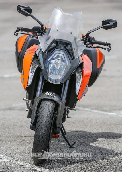 Мотоцикл KTM 1290 SUPER DUKE GT MOT-129 фото