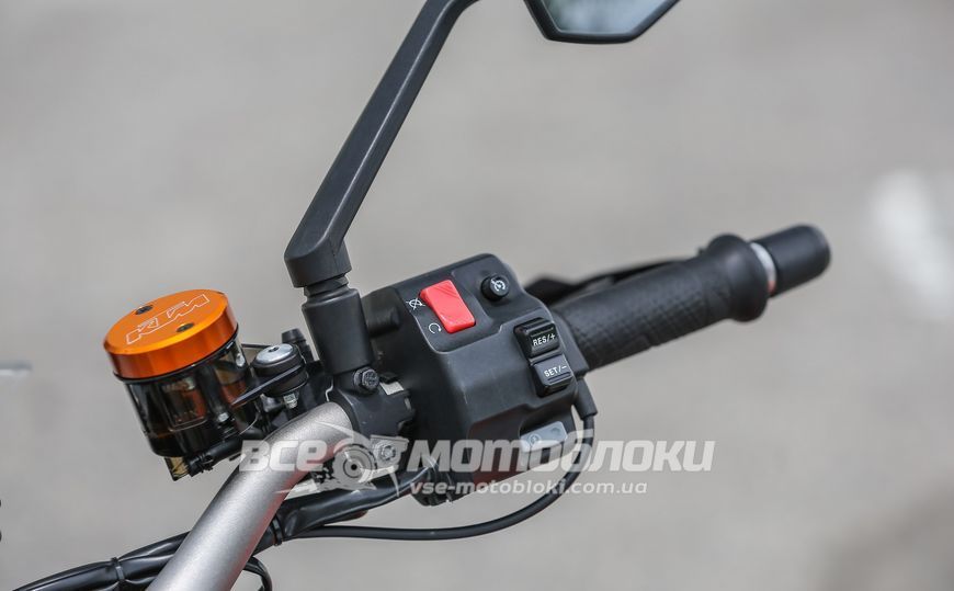 Мотоцикл KTM 1290 SUPER DUKE GT MOT-129 фото