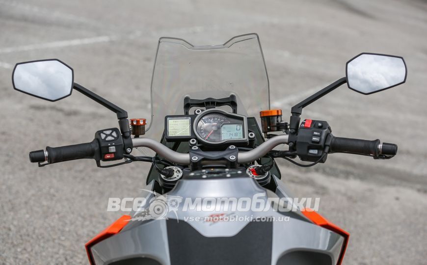 Мотоцикл KTM 1290 SUPER DUKE GT MOT-129 фото